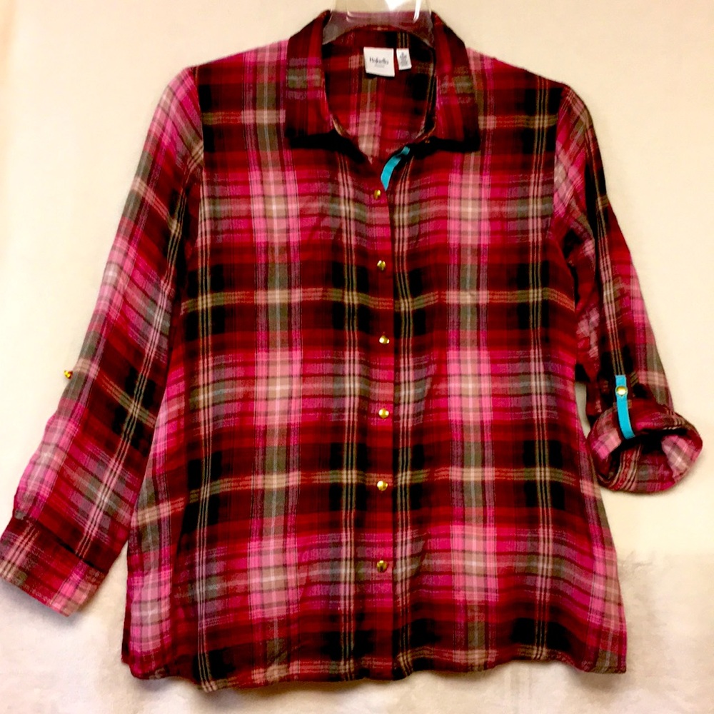 Plaid long sleeve shirt.